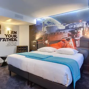 *** Hotel Kyriad France