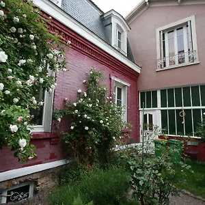 la-maison-rouge-bed-breakfast.fr-paris.fr/